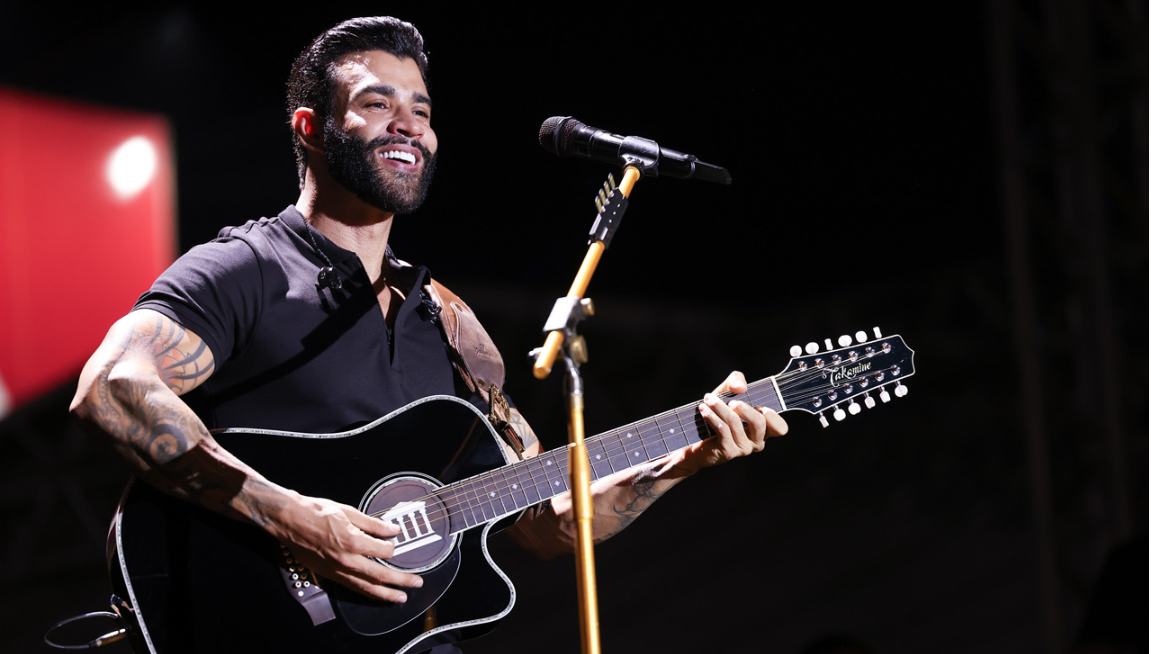 Gusttavo Lima realiza projeto 'Arraiá do Embaixador' em Sergipe. Assista AO VIVO!