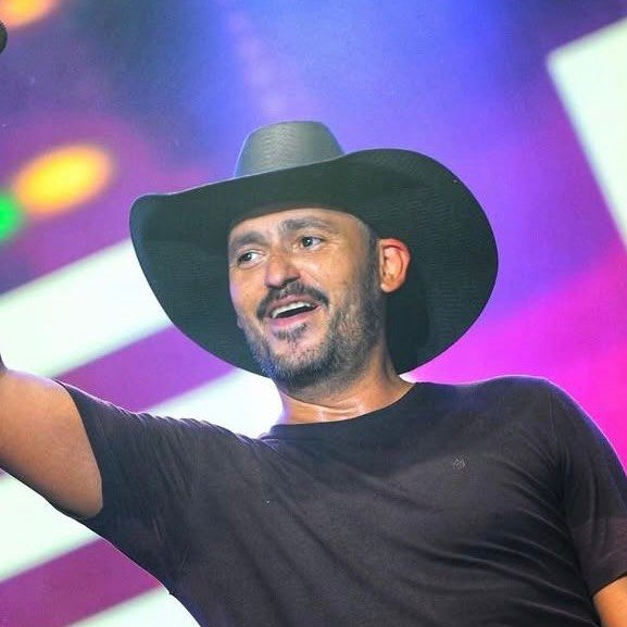 Bob Léo Mercadoria